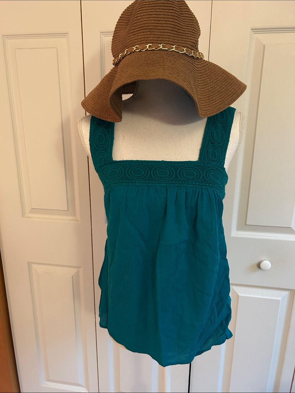 Old Navy Teal Square-Neck Crochet-Trim Camisole S
